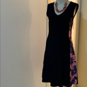 MARCCAIN navy knit dress with stripe on the side